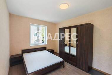 Închiriere - Apartament în Geo Milev,  Sofia
