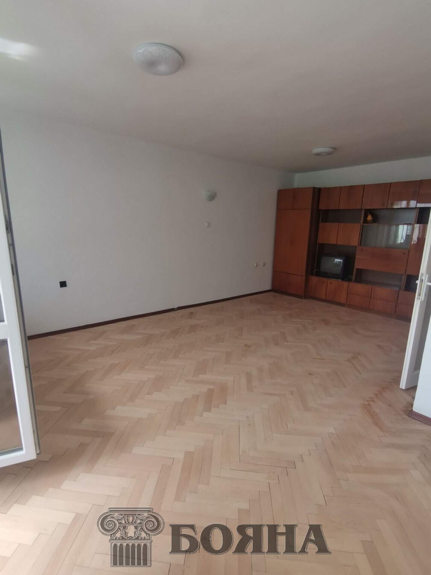 Cu trei camere Apartament în Țentralen iujen raion, Ruse – fotografia 4