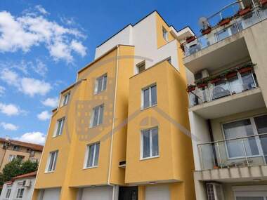 Продажа - Квартира в Колхозен пазар,  Варна