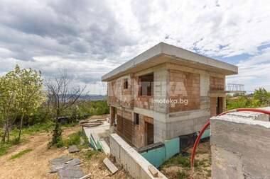 Продажба - Къща в Изгрев,  Варна