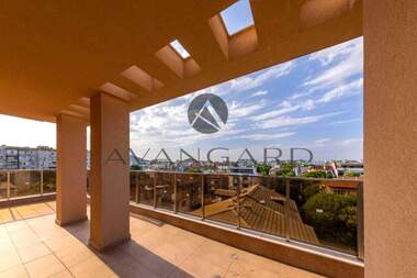 For sale - Apartment in Kiuchuk Parij,  Plovdiv