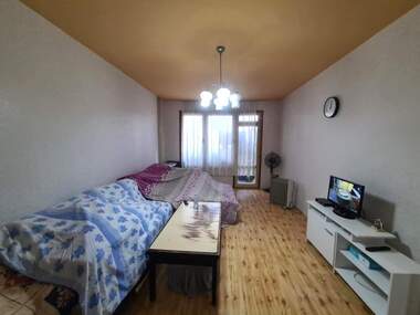 Vânzare - Apartament în Liuben Karavelov,  Haskovo