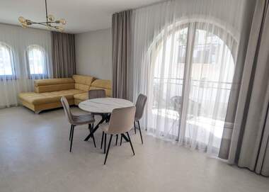 Продажба - Апартамент в Кошарица,  Бургас