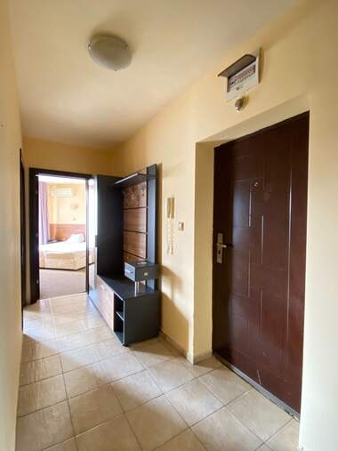 Închiriere - Apartament în Slaveîkov,  Burgas