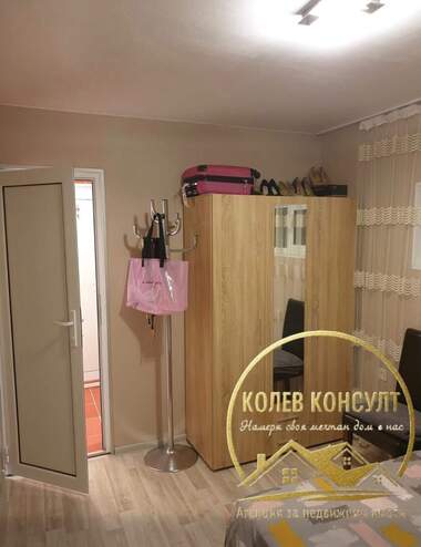 Продажба - Етаж от къща в Чирпан,  Стара Загора