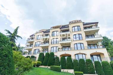 Închiriere - Apartament în Sfinții Constantin și Elena,  Varna