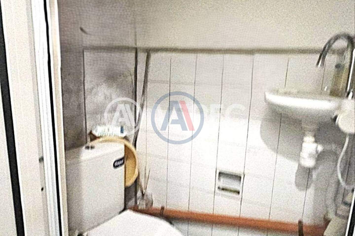 Laden in Okrazhna bolniza - Generali, Varna – Foto 7