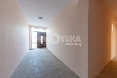 Продажба - Офис в Левски,  Варна