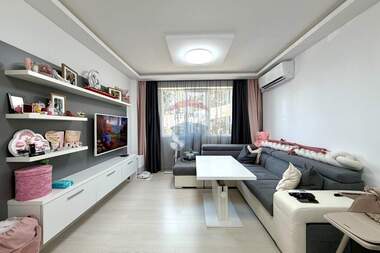 For sale - Apartment in Centеr,  Veliko Tarnovo