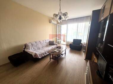 For sale - Apartment in Center,  Iambol