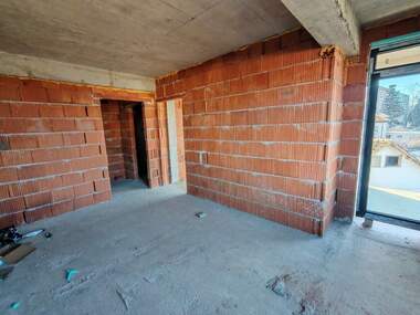 Satış - Apartman olarak Pastrina,  Montana