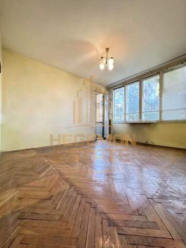 Vânzare - Apartament în Center,  Varna