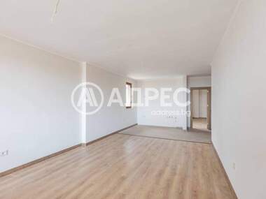 Vânzare - Apartament în Vinița,  Varna