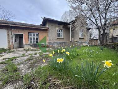 For sale - House in Smiadovo,  Shumen