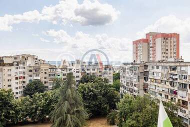 Verkauf - Wohnung in Mladost 2,  Warna