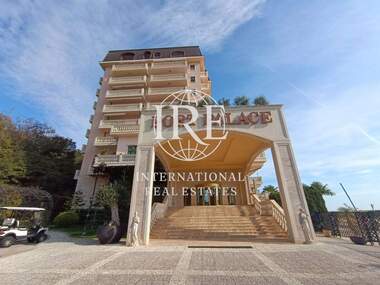 For sale - Apartment in Saints Constantine and Helena,  Varna