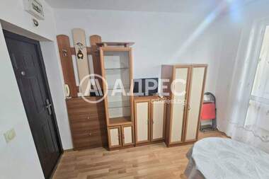 Miete - Wohnung in Kolhozen pazar,  Warna