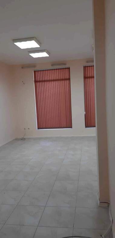 For rent - Office/Beauty saloon in Varosha,  Targovishte