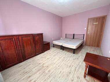 Închiriere - Apartament în Ideal City Center,  Pleven