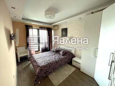 Продажба - Апартамент в Лазур,  Бургас