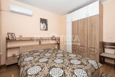 For sale - Apartment in Izgrev,  Plovdiv