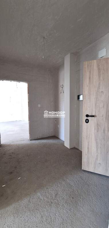 Vânzare - Apartament în Kărșiaka,  Plovdiv