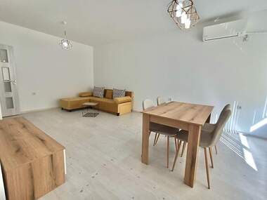 Miete - Wohnung in Izgrew,  Burgas