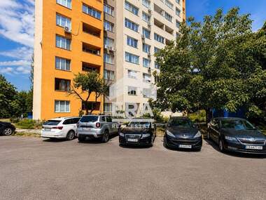 Închiriere - Apartament în Slatina,  Sofia