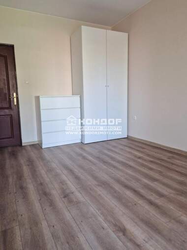 Închiriere - Apartament în Kărșiaka,  Plovdiv