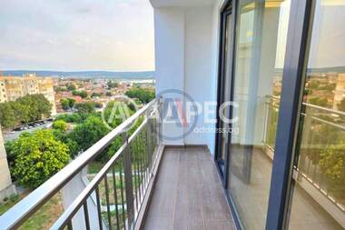 Vânzare - Apartament în Avtogara,  Varna