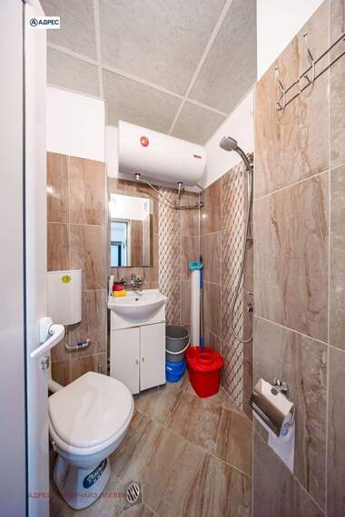 Vânzare - Apartament în Aprilți,  Lovece