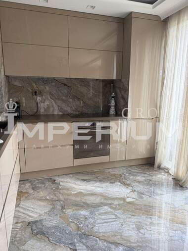 Închiriere - Apartament în Ceaîka,  Varna