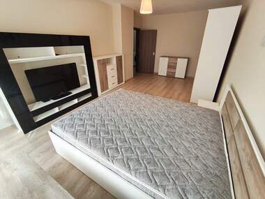 Închiriere - Apartament în Slaveîkov,  Burgas