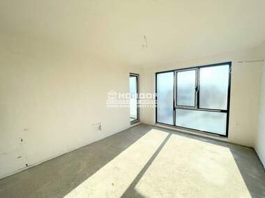 Vânzare - Apartament în Hristo Smirnenski,  Plovdiv