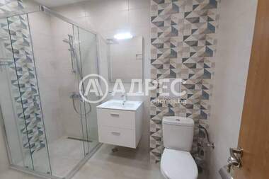 Miete - Wohnung in Wazrajdane,  Burgas