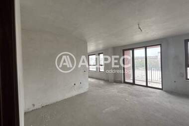 For sale - Apartment in Center,  Haskovo