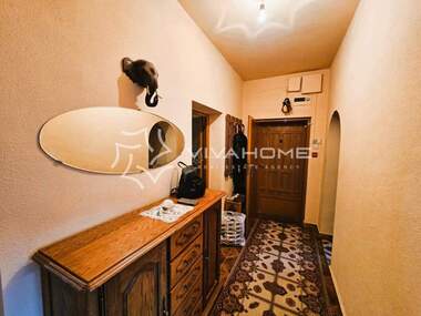 For sale - Apartment in Center,  Dobrich