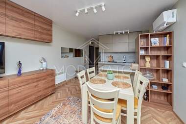 Продажба - Апартамент в Долно Езерово,  Бургас