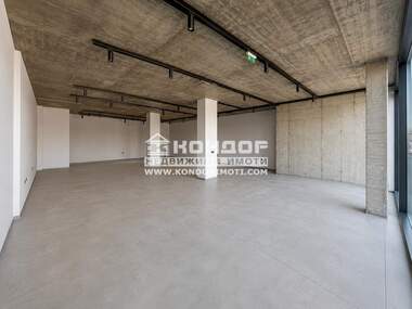 Închiriere - Magazin în Industrialna zona-Sever,  Plovdiv