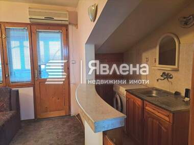 Продажба - Апартамент в Център,  Ямбол