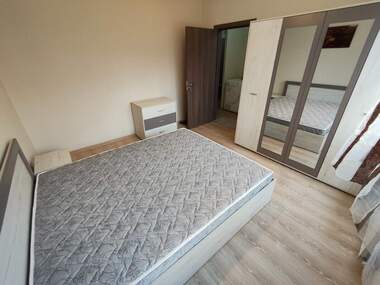 Închiriere - Apartament în Slaveîkov,  Burgas