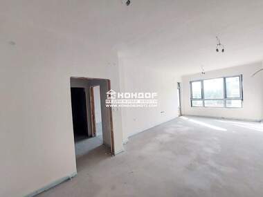 Vânzare - Apartament în Trakia,  Plovdiv