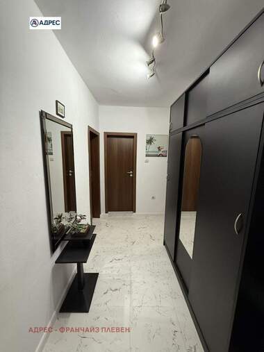Închiriere - Apartament în Ideal City Center,  Pleven