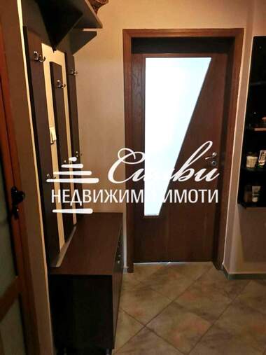 Продажба - Апартамент във Вароша,  Търговище