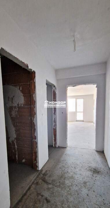 Vânzare - Apartament în Ostromila,  Plovdiv