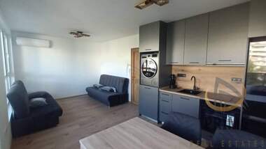 Miete - Wohnung in Bratia Miladinowi,  Burgas