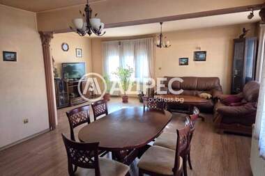 Продажба - Апартамент в Училищни,  Хасково