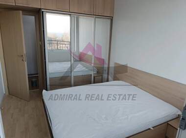 Închiriere - Apartament în Văzrajdane 1,  Varna