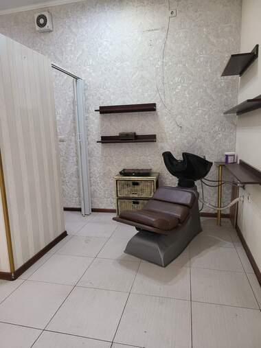 Vânzare - Salon de frumusețe/Birou/Magazin/Depozit/Cabinet de stomatologie în Idealen țentăr,  Pazardjik