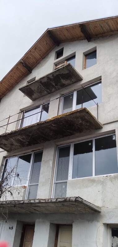 Satış - Ev olarak Lialinci,  Pernik